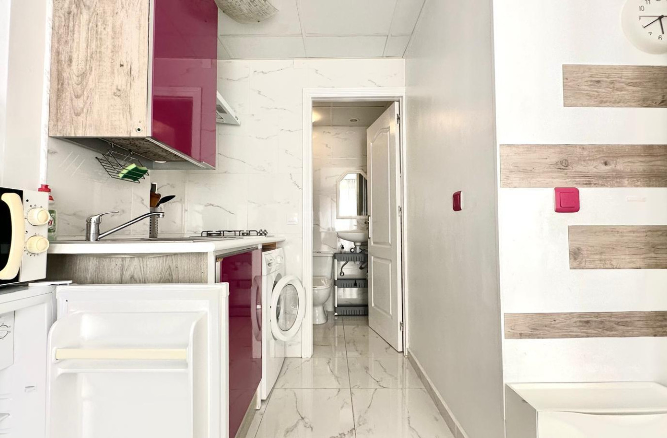 Reventa - Apartamento / piso - Torrevieja - Paseo Maritimo