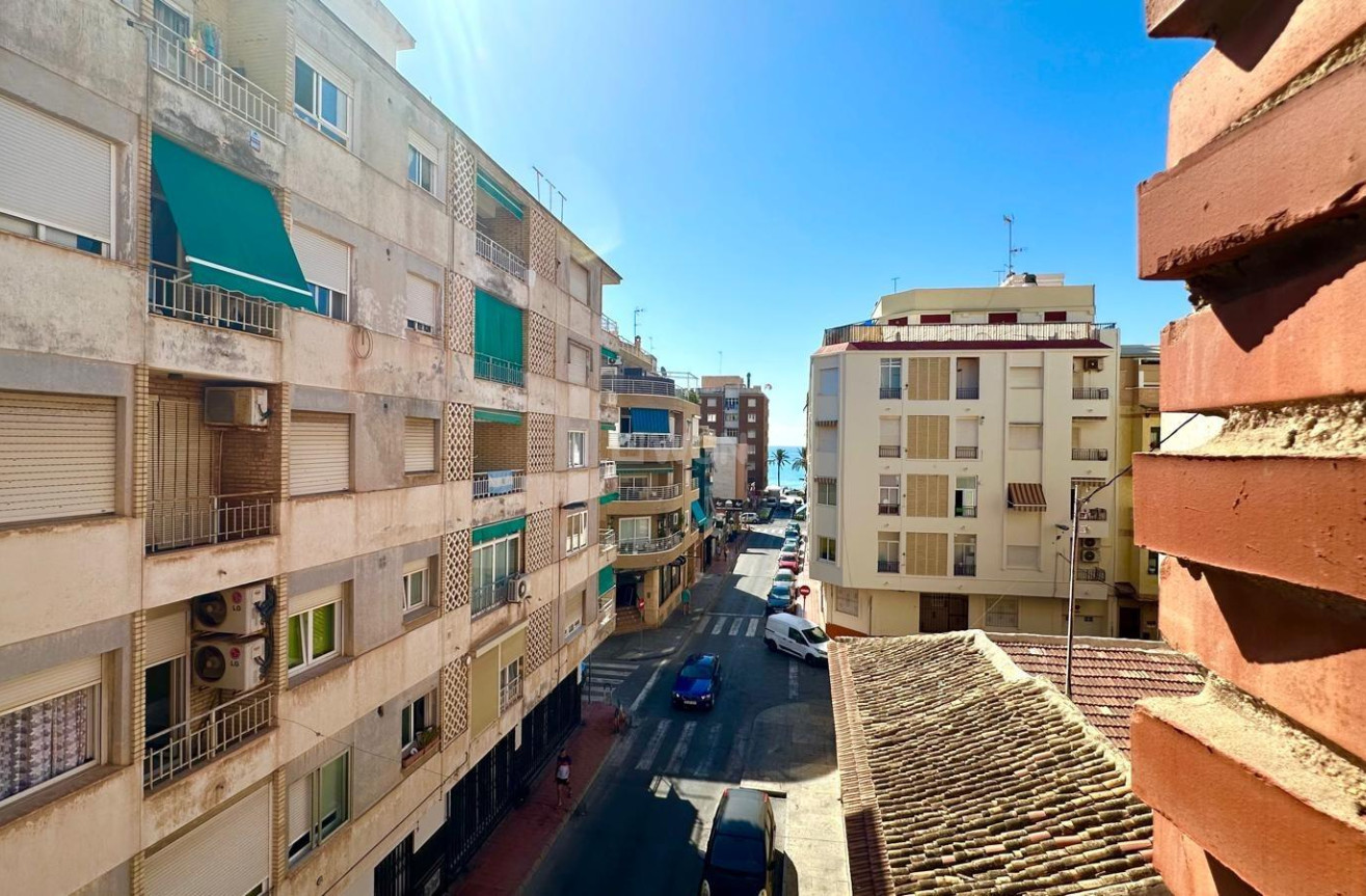 Reventa - Apartamento / piso - Torrevieja - Paseo Maritimo