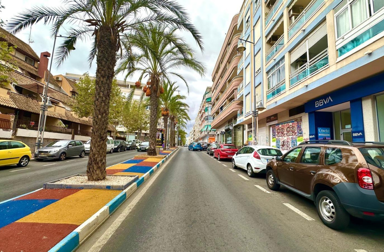 Wiederverkauf - Wohnung - Torrevieja - Playa del Cura