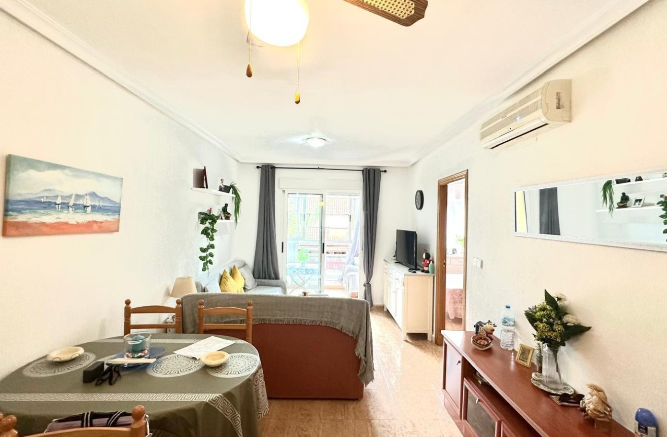 Wiederverkauf - Wohnung - Torrevieja - Playa del Cura