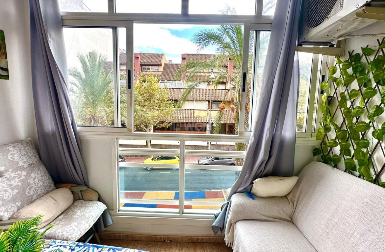 Wiederverkauf - Wohnung - Torrevieja - Playa del Cura