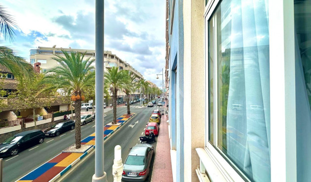 Wiederverkauf - Wohnung - Torrevieja - Playa del Cura