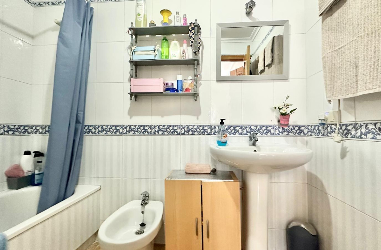 Wiederverkauf - Wohnung - Torrevieja - Playa del Cura