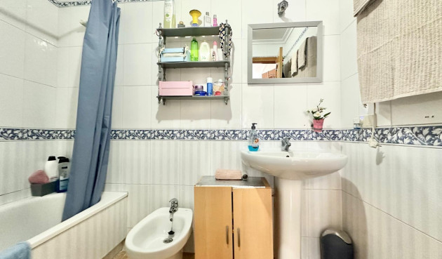 Wiederverkauf - Wohnung - Torrevieja - Playa del Cura