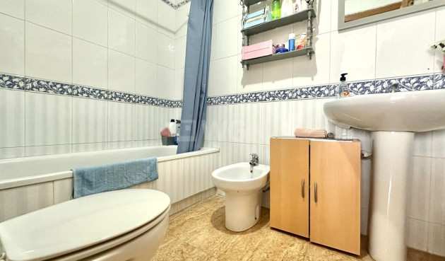 Wiederverkauf - Wohnung - Torrevieja - Playa del Cura