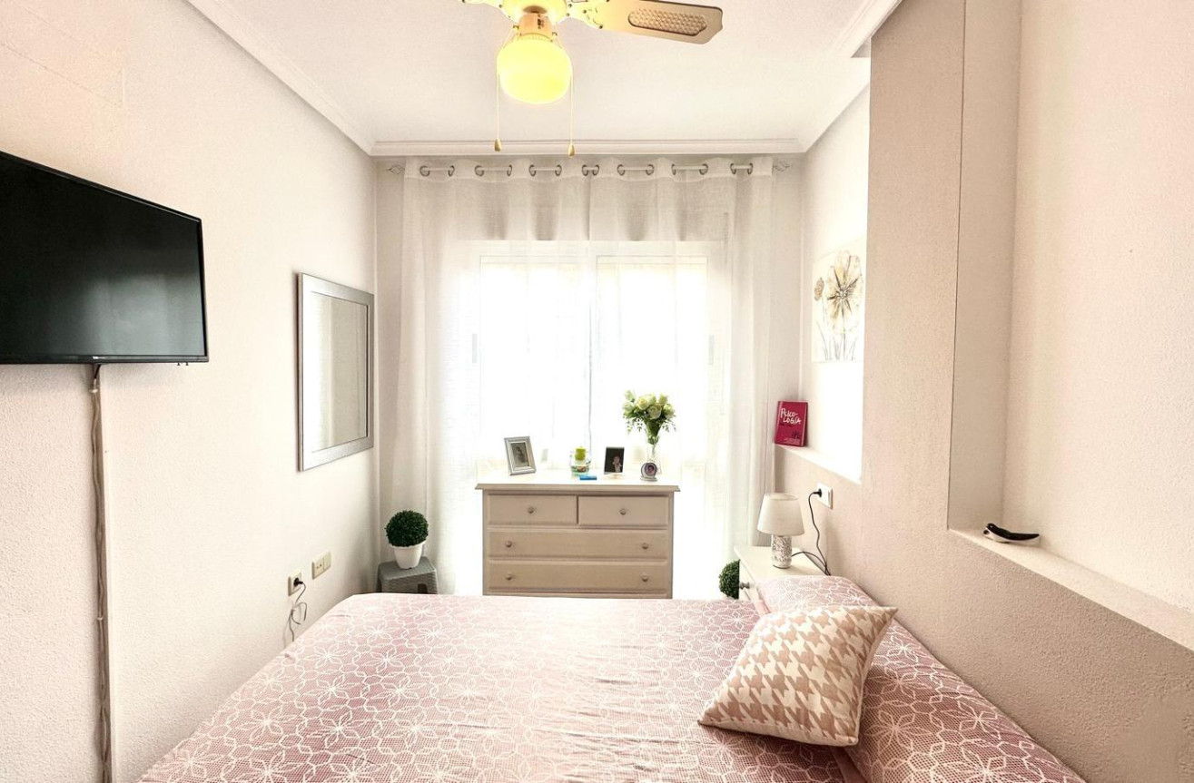 Wiederverkauf - Wohnung - Torrevieja - Playa del Cura