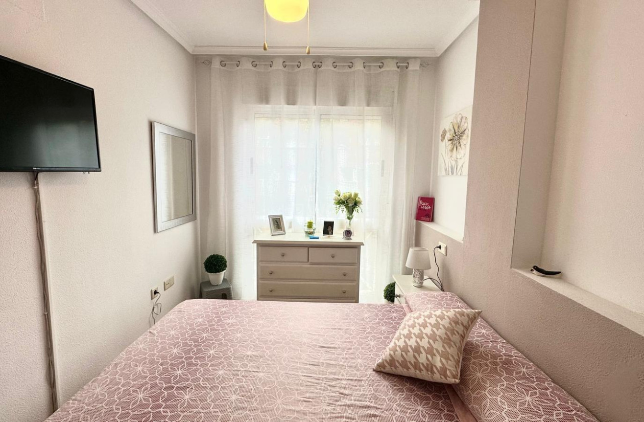 Wiederverkauf - Wohnung - Torrevieja - Playa del Cura