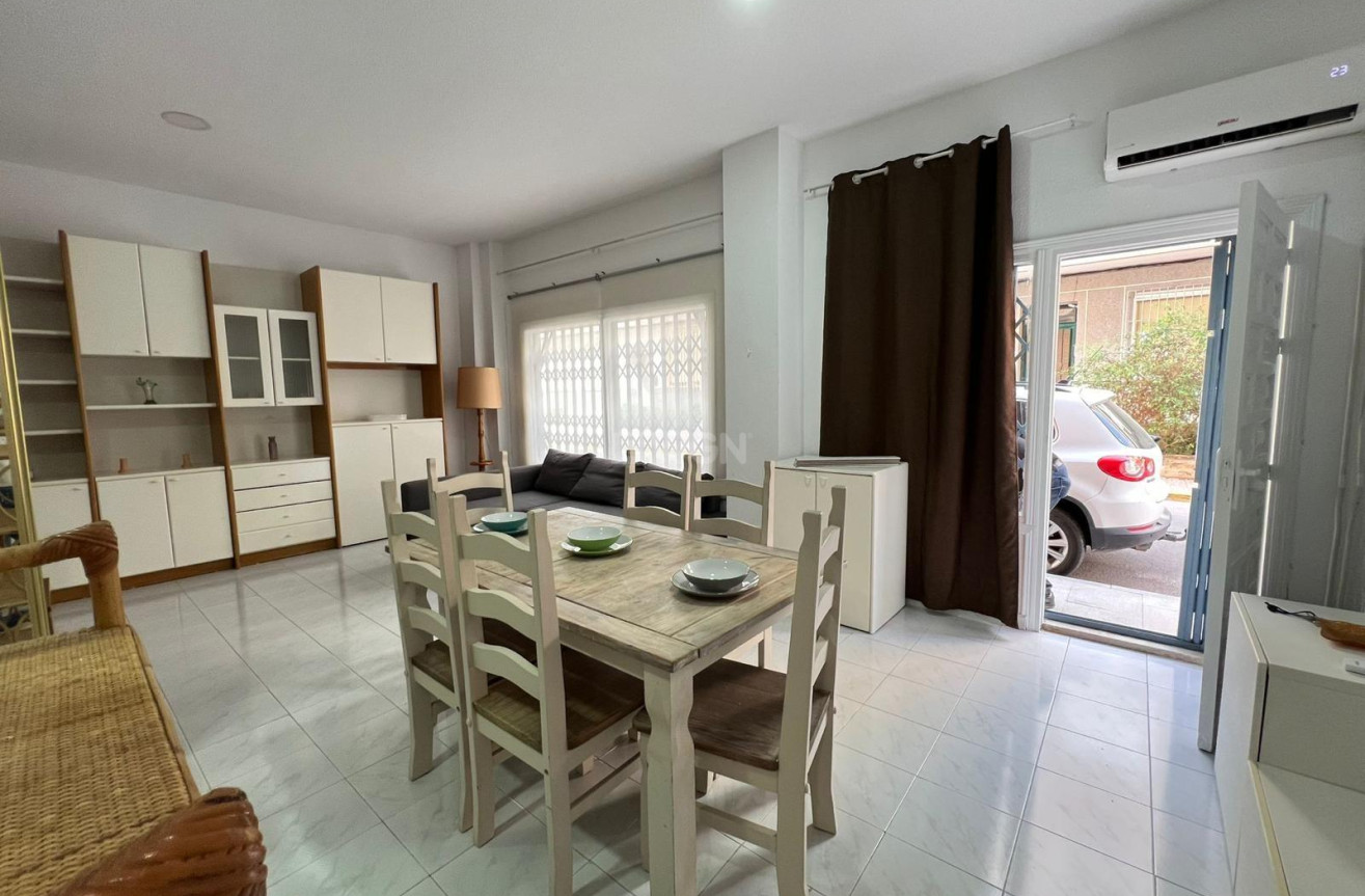 Odsprzedaż - Reklama w telewizji - Torrevieja - Playa de los Locos