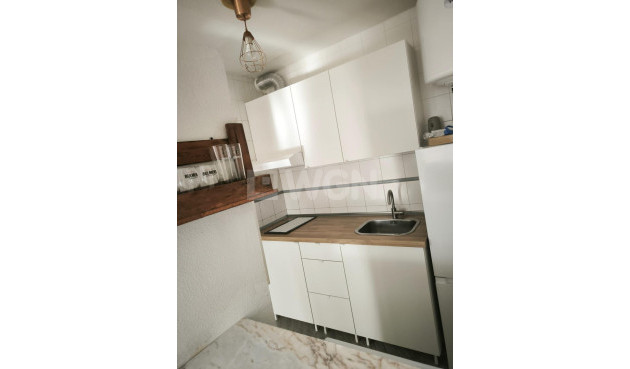 Odsprzedaż - Kamienica - Torrevieja - Doña Ines