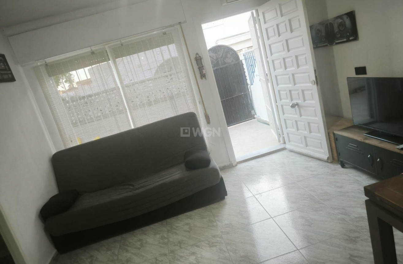 Odsprzedaż - Kamienica - Torrevieja - Doña Ines