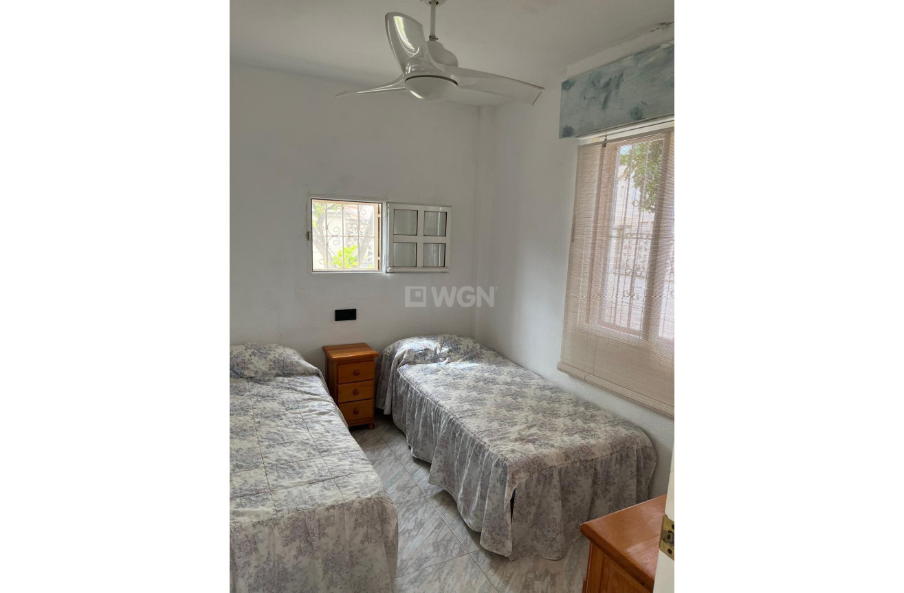 Odsprzedaż - Kamienica - Torrevieja - Doña Ines