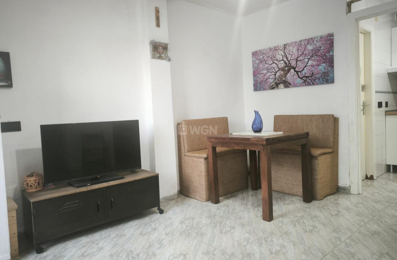 Odsprzedaż - Kamienica - Torrevieja - Doña Ines