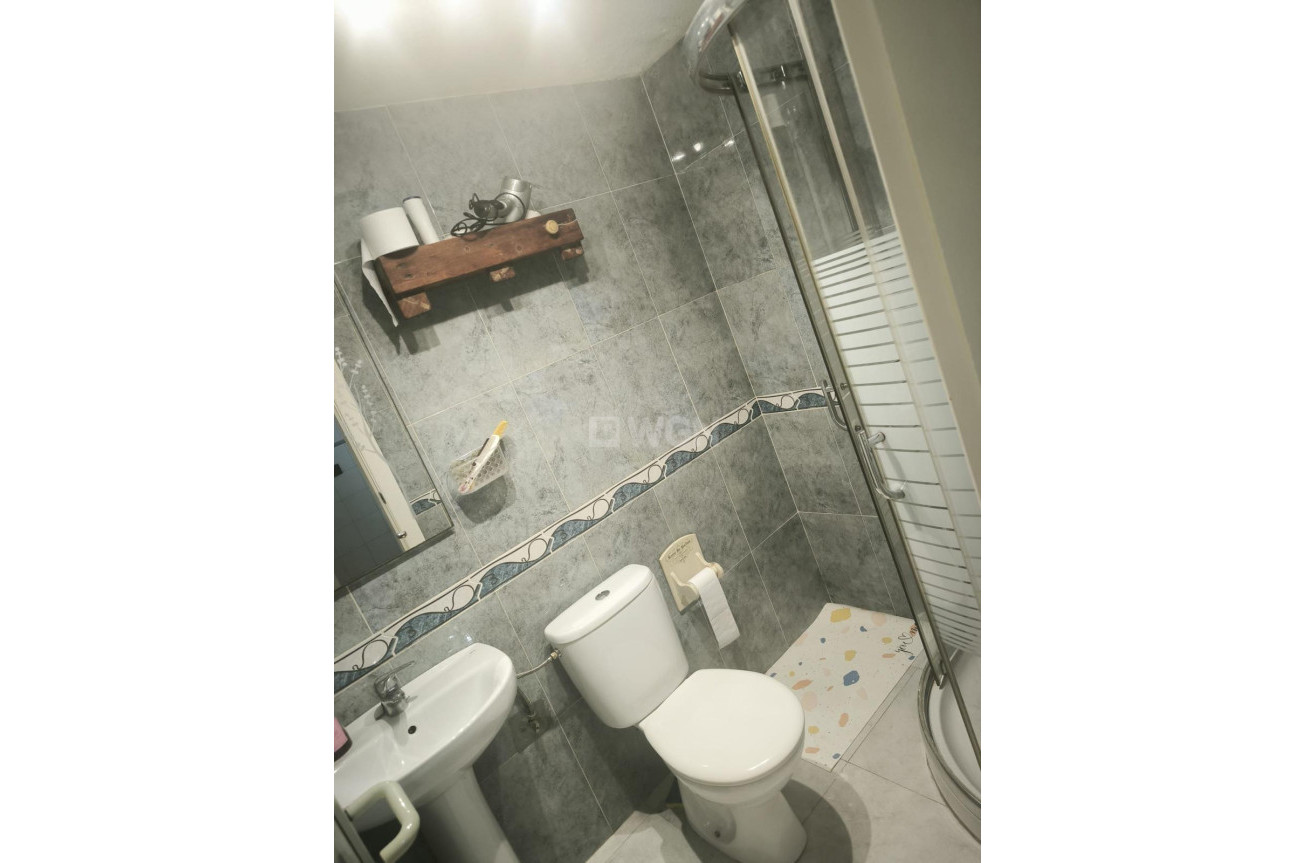 Odsprzedaż - Kamienica - Torrevieja - Doña Ines