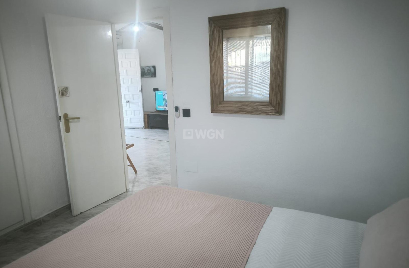 Odsprzedaż - Kamienica - Torrevieja - Doña Ines