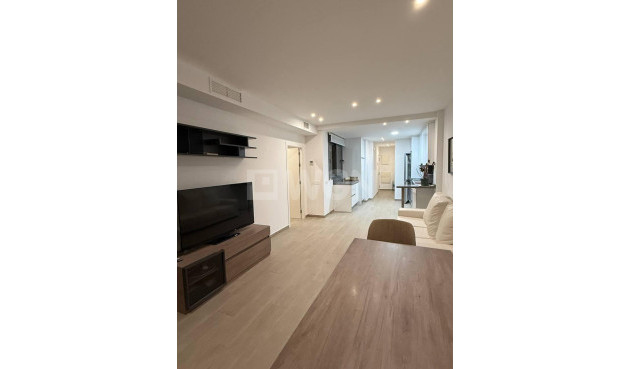 Odsprzedaż - Mieszkanie w bloku - Torrevieja - La Mata