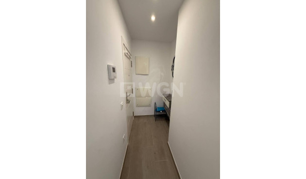 Odsprzedaż - Mieszkanie w bloku - Torrevieja - La Mata