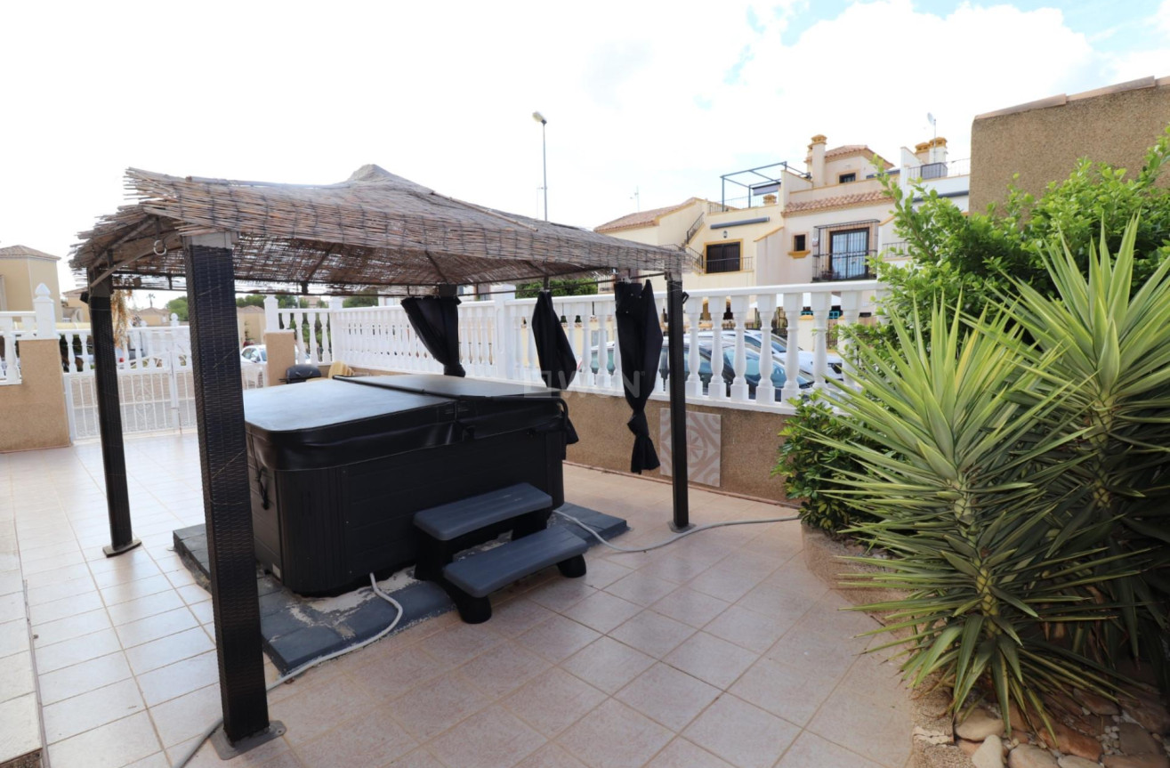 Resale - Villa - Villamartin - Costa Blanca
