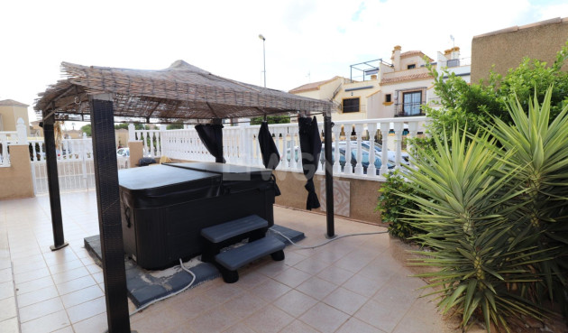 Resale - Villa - Villamartin - Costa Blanca