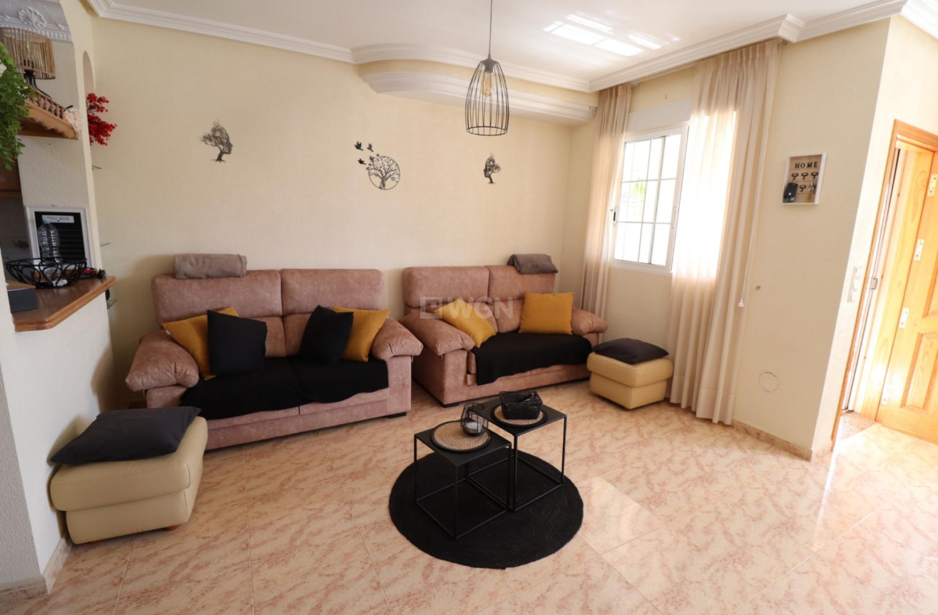 Resale - Villa - Villamartin - Costa Blanca