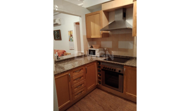 Odsprzedaż - Mieszkanie w bloku - Torrevieja - Parque Acuático - Sector 25