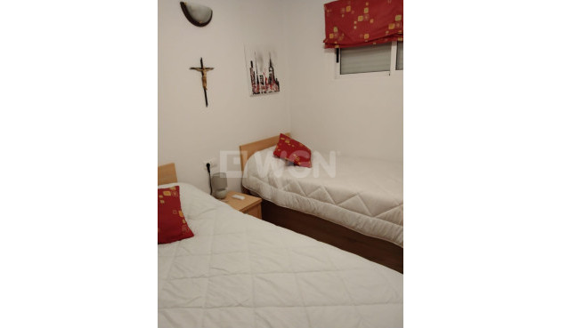 Odsprzedaż - Mieszkanie w bloku - Torrevieja - Parque Acuático - Sector 25