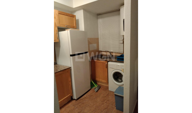 Odsprzedaż - Mieszkanie w bloku - Torrevieja - Parque Acuático - Sector 25