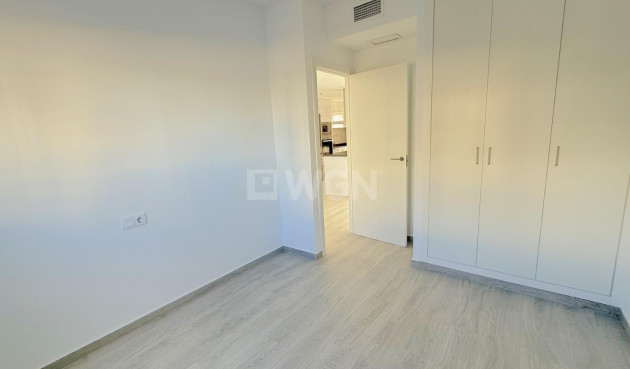 Odsprzedaż - Mieszkanie w bloku - Orihuela Costa - La Zenia