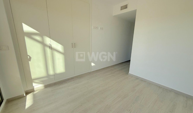 Odsprzedaż - Mieszkanie w bloku - Orihuela Costa - La Zenia