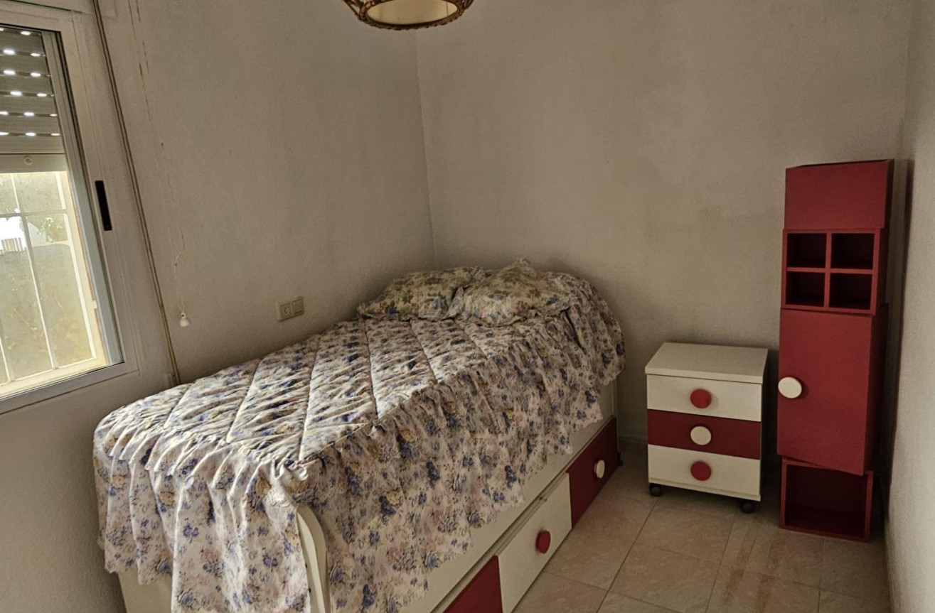 Odsprzedaż - Villa - Orihuela Costa - Los Altos