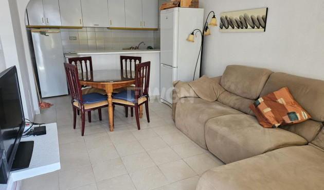 Odsprzedaż - Villa - Orihuela Costa - Los Altos