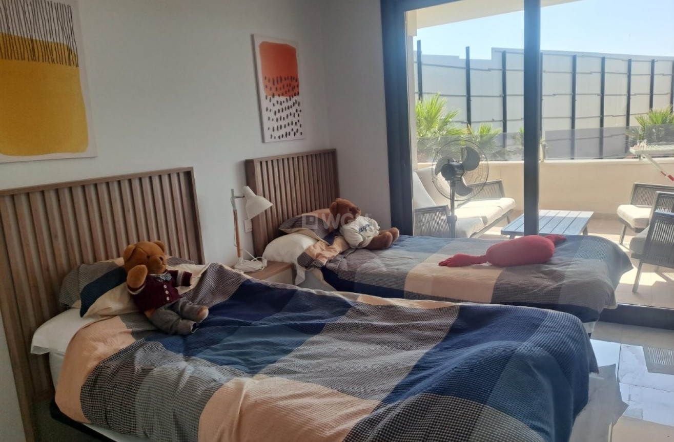 Resale - Apartment / flat - Playa Flamenca - Costa Blanca