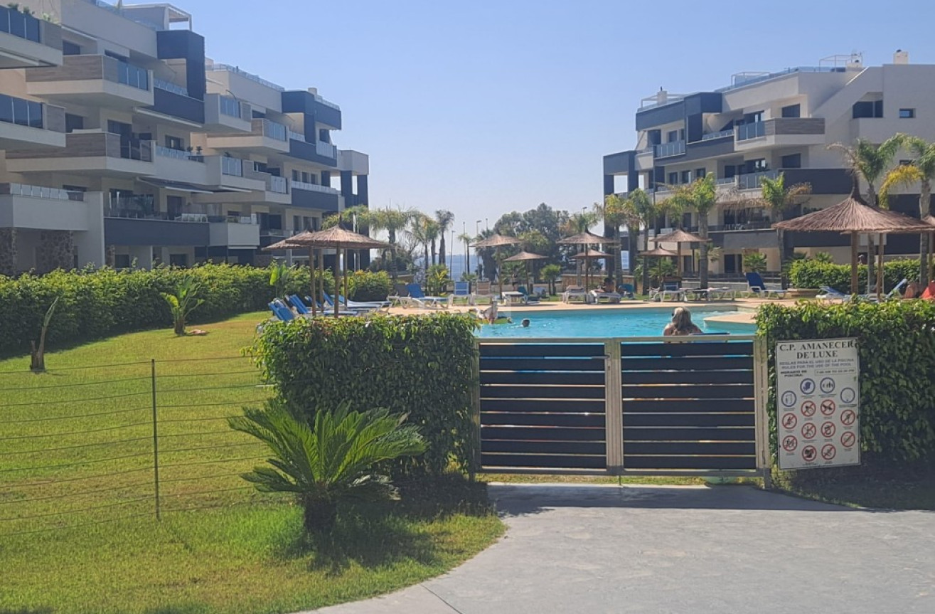 Resale - Apartment / flat - Playa Flamenca - Costa Blanca
