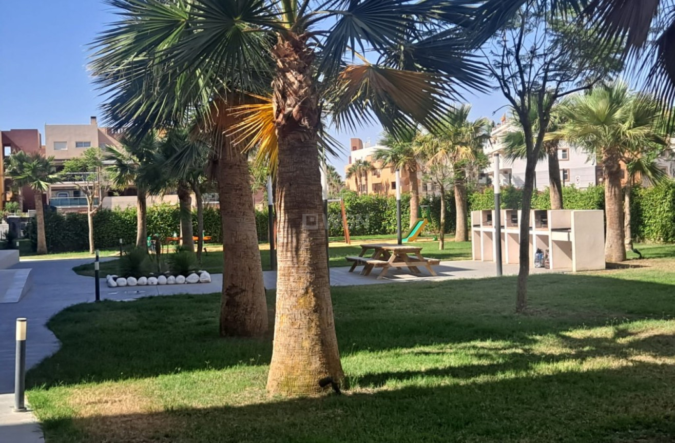 Resale - Apartment / flat - Playa Flamenca - Costa Blanca