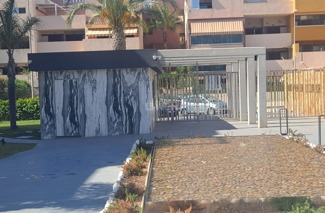 Resale - Apartment / flat - Playa Flamenca - Costa Blanca