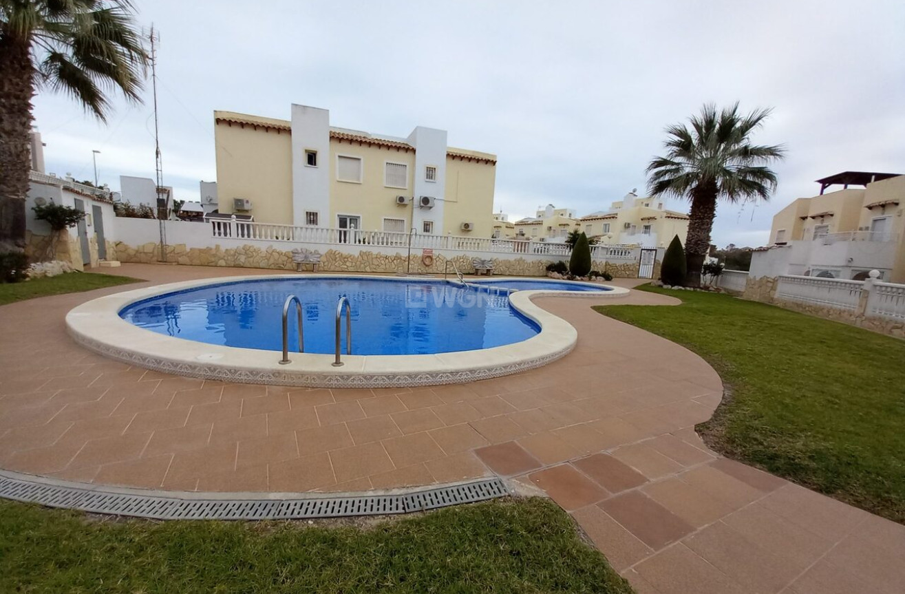 Resale - Apartment / flat - Villamartin - Costa Blanca