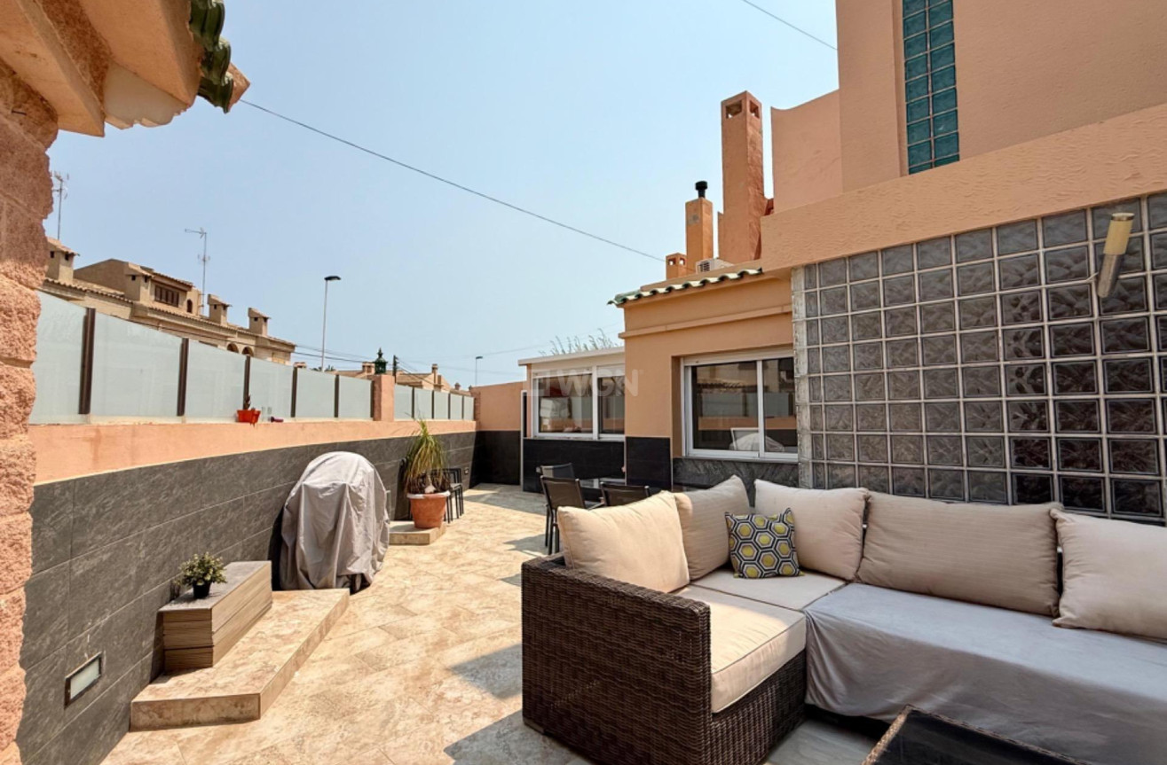 Resale - Villa - Torrevieja - Los Frutales