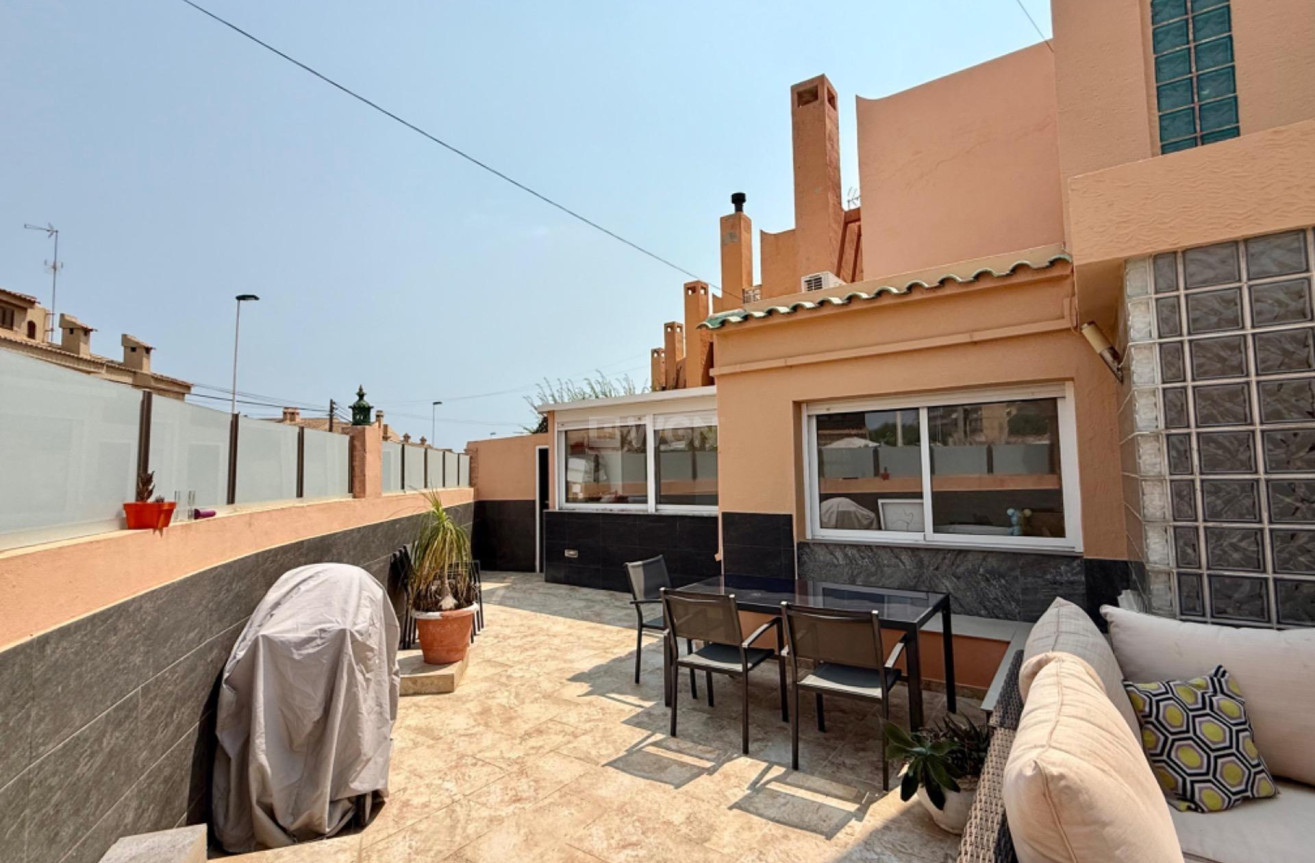 Resale - Villa - Torrevieja - Los Frutales