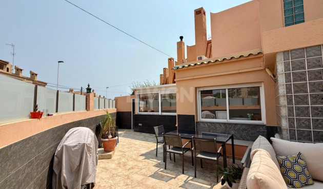 Resale - Villa - Torrevieja - Los Frutales