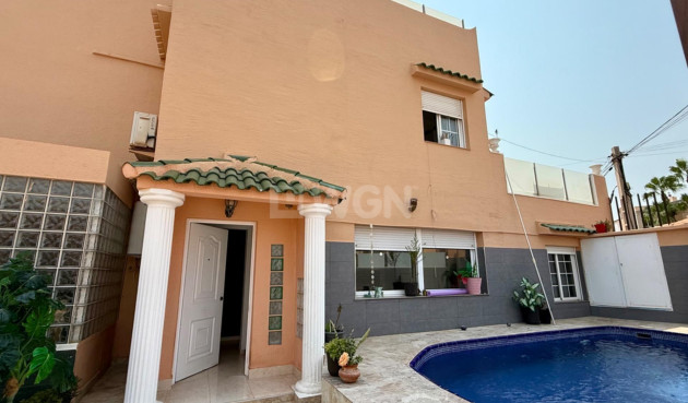 Resale - Villa - Torrevieja - Los Frutales