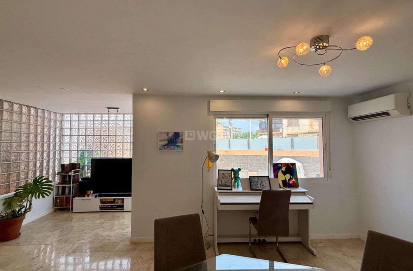 Resale - Villa - Torrevieja - Los Frutales