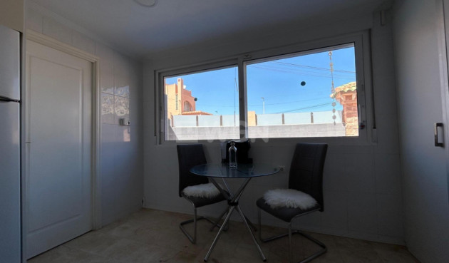 Resale - Villa - Torrevieja - Los Frutales