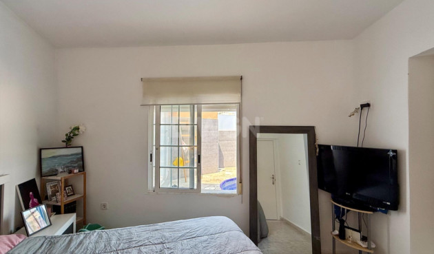 Resale - Villa - Torrevieja - Los Frutales