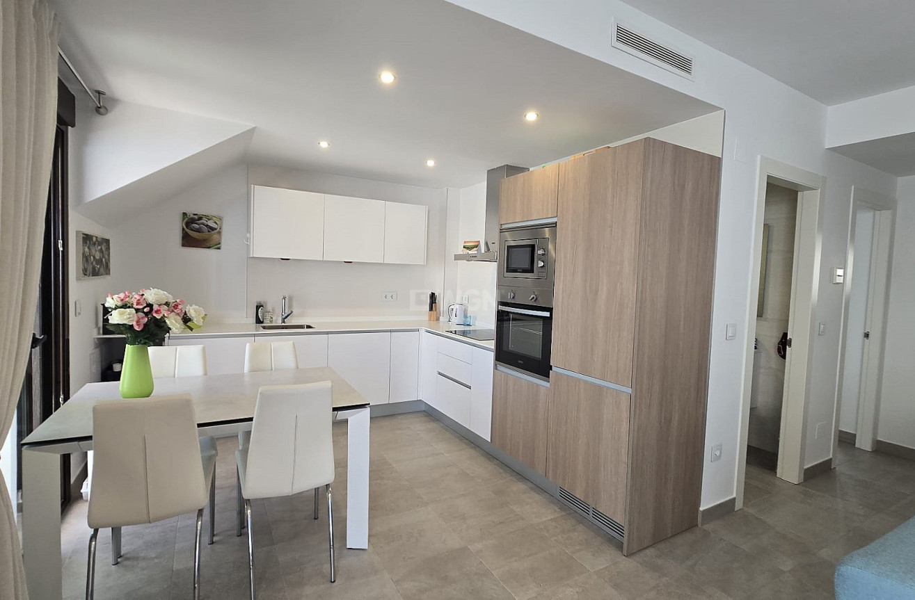 Resale - Apartment / flat - Pilar de la Horadada - Costa Blanca