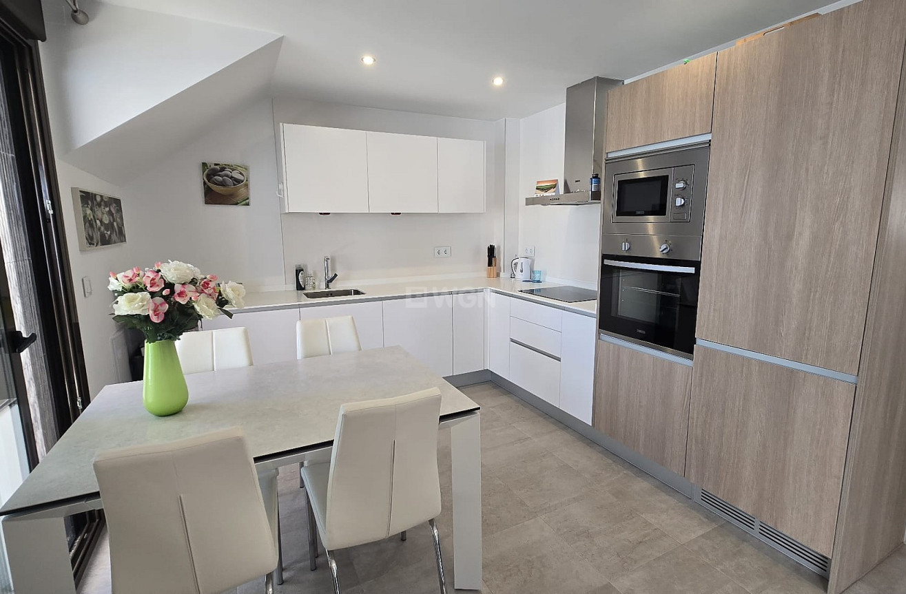 Resale - Apartment / flat - Pilar de la Horadada - Costa Blanca