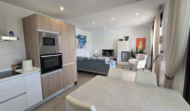 Resale - Apartment / flat - Pilar de la Horadada - Costa Blanca