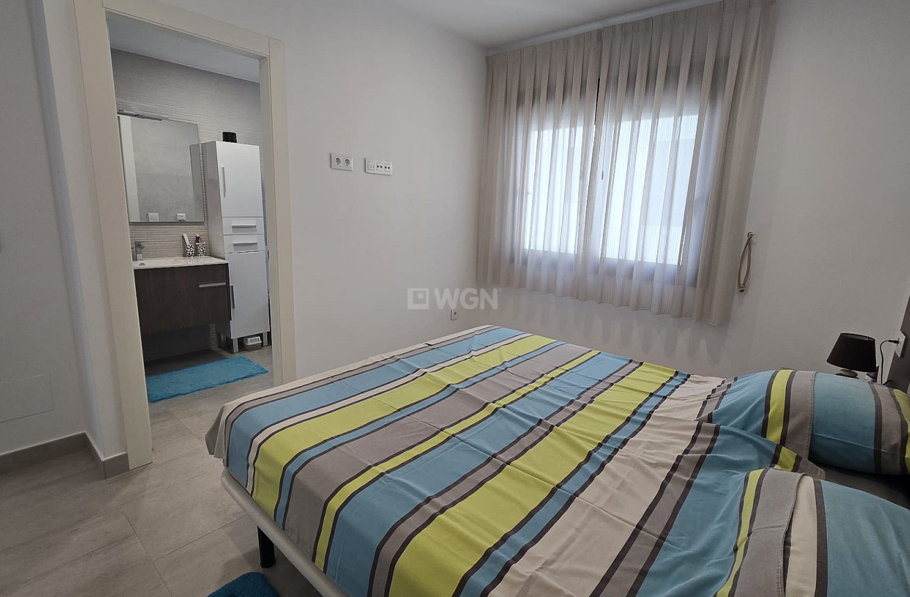 Resale - Apartment / flat - Pilar de la Horadada - Costa Blanca