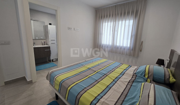 Resale - Apartment / flat - Pilar de la Horadada - Costa Blanca