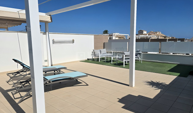Resale - Apartment / flat - Pilar de la Horadada - Costa Blanca