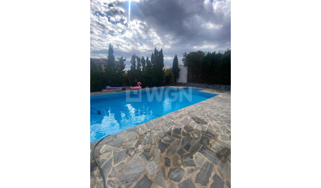 Odsprzedaż - Villa - Los Balcones - Costa Blanca