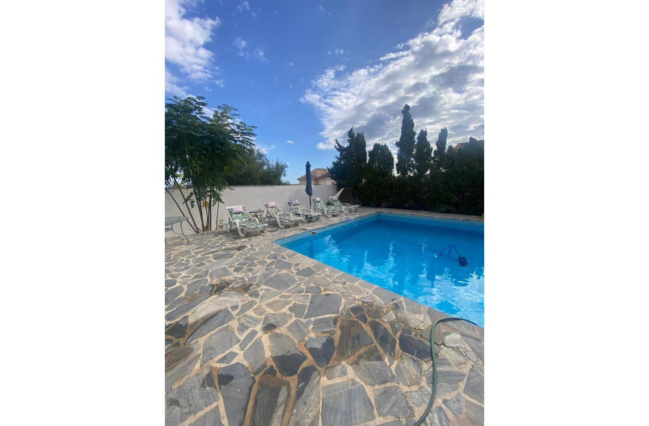 Odsprzedaż - Villa - Los Balcones - Costa Blanca